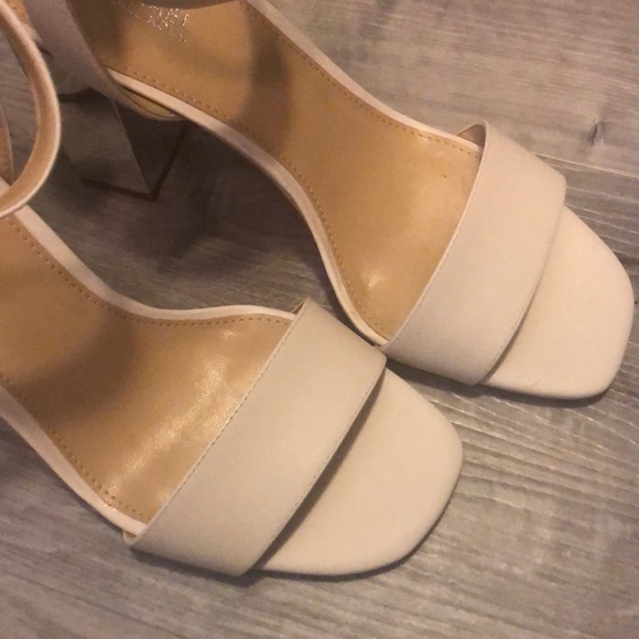 MICHAEL KORS nude heels w/ mirror heel - Picture 2 of 5